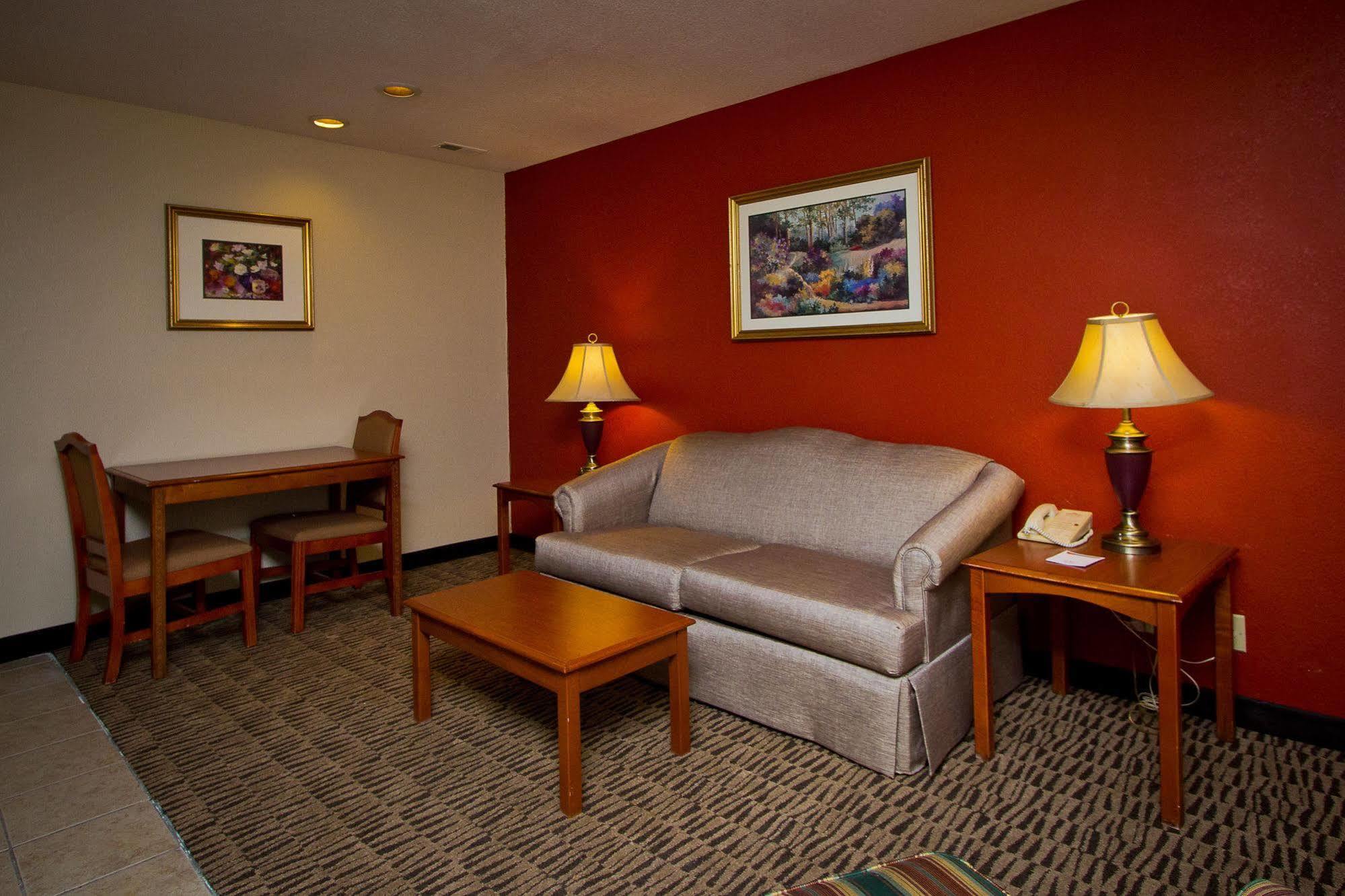 Suburban Extended Stay Hotel オマハ エクステリア 写真