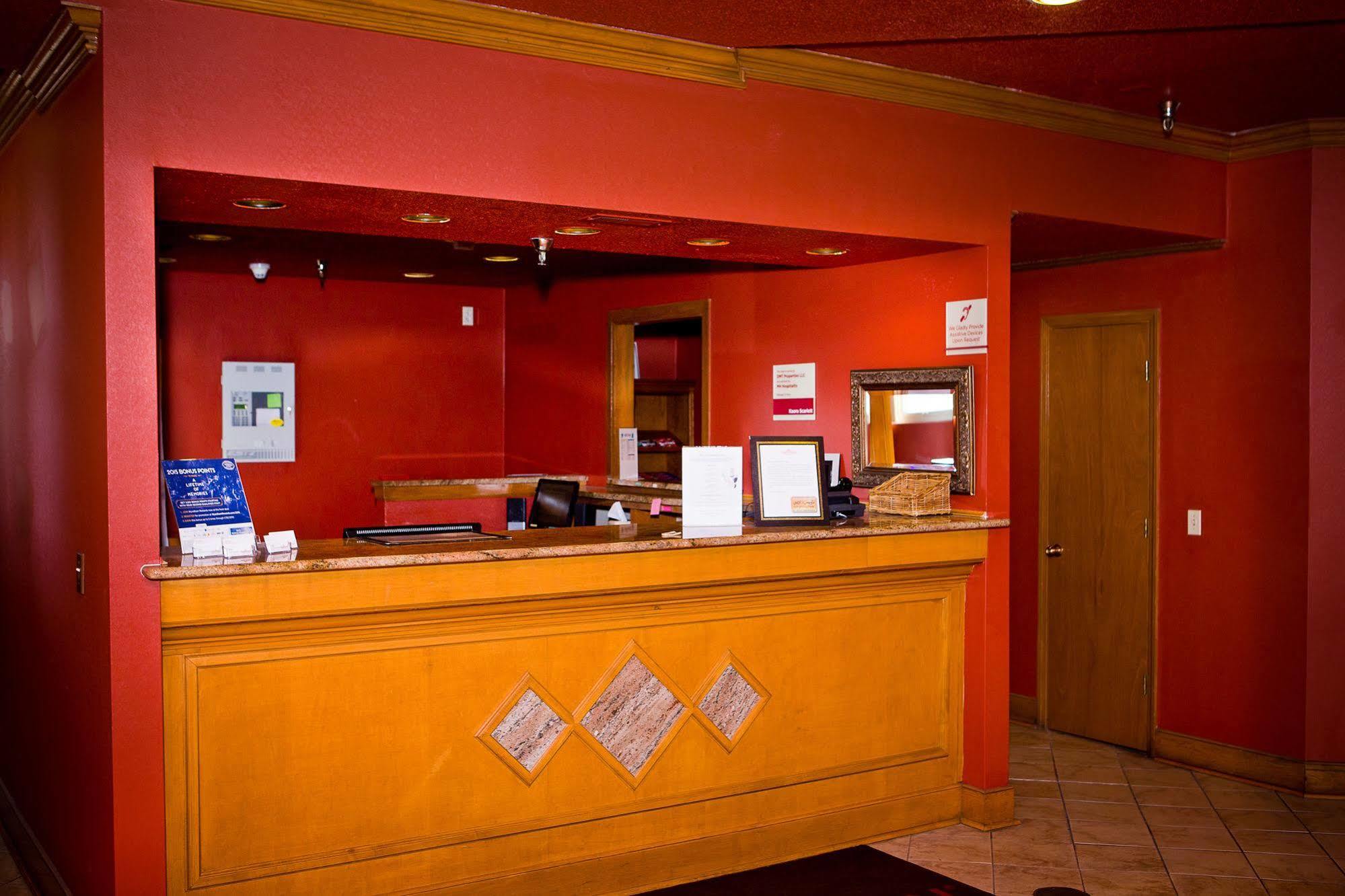 Suburban Extended Stay Hotel オマハ エクステリア 写真