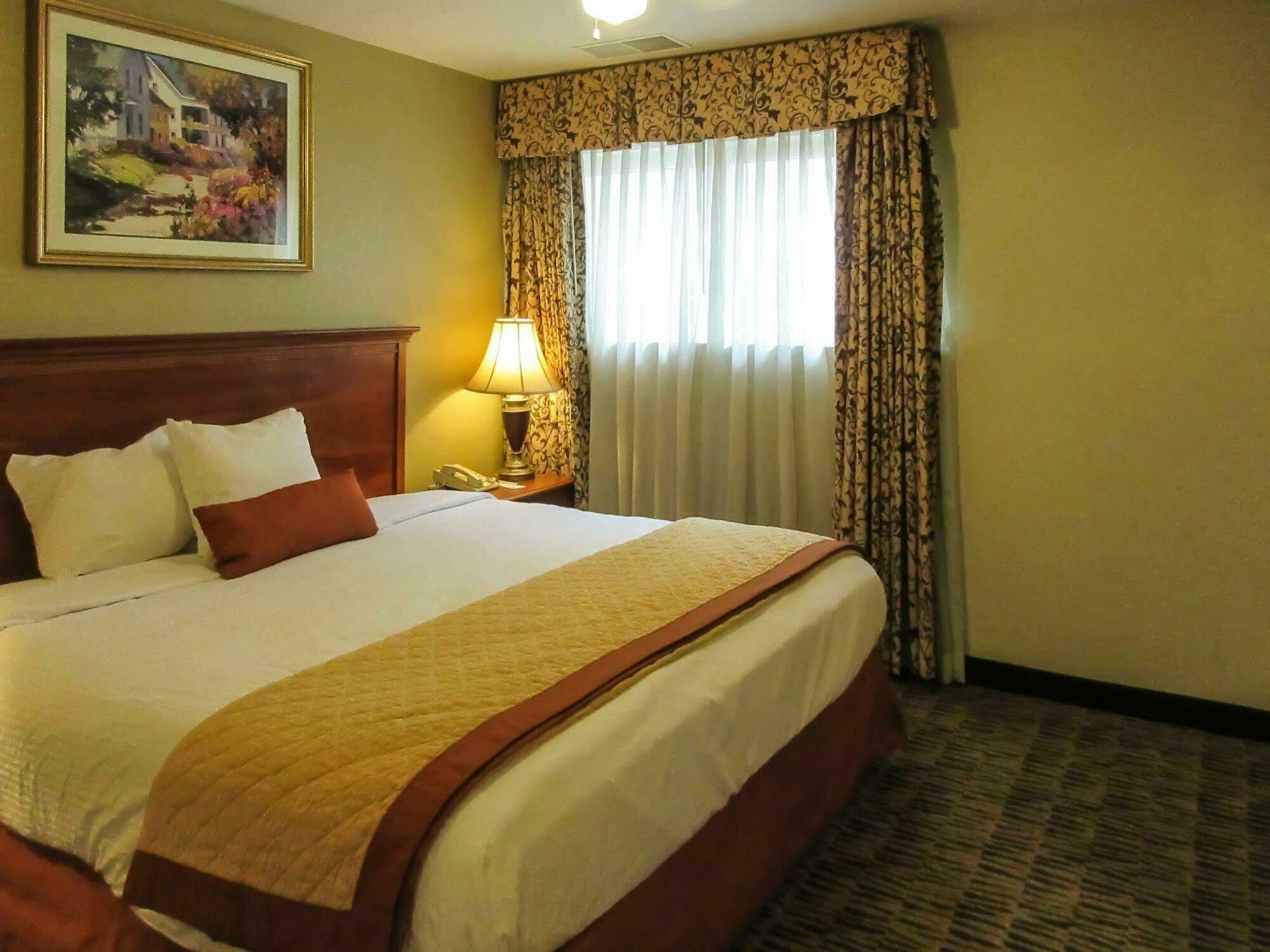 Suburban Extended Stay Hotel オマハ エクステリア 写真